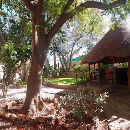 Hotel Pension Steiner Windhoek Dış mekan fotoğraf