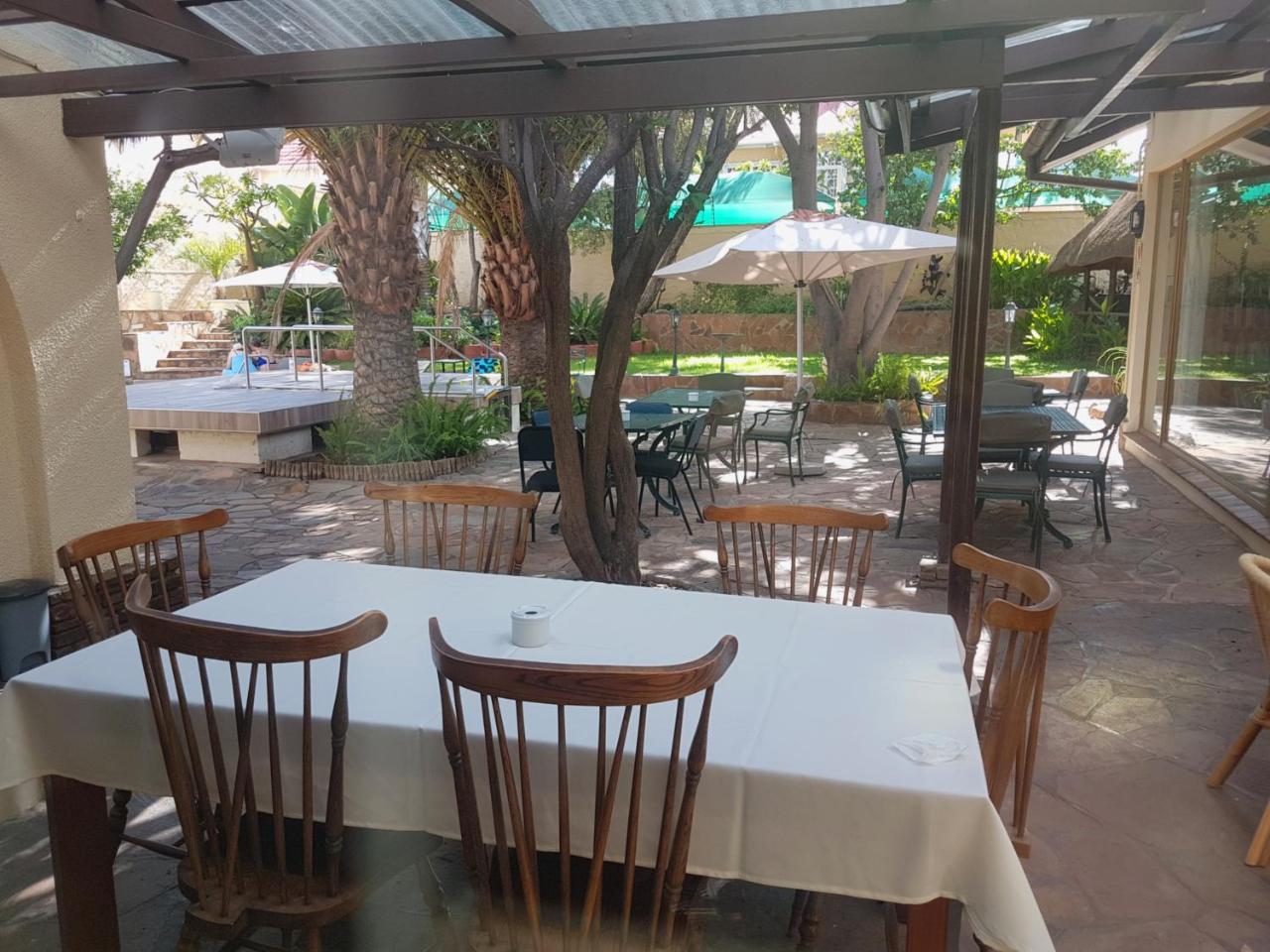 Hotel Pension Steiner Windhoek Dış mekan fotoğraf